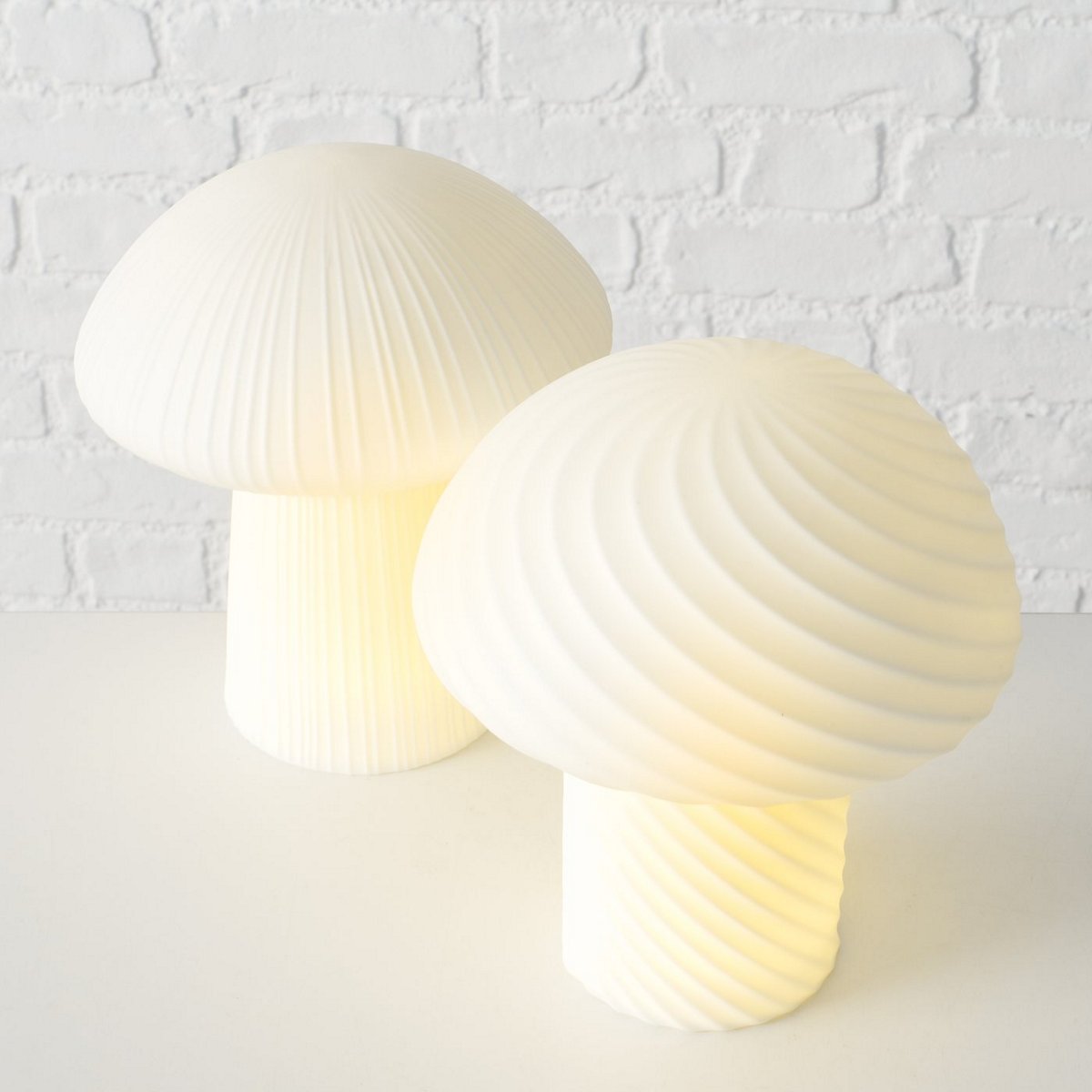 ΜΑΝΙΤΑΡΙ 2/ass LED ΛΕΥΚΟ Rayno H20cm D17cm Polyresin image