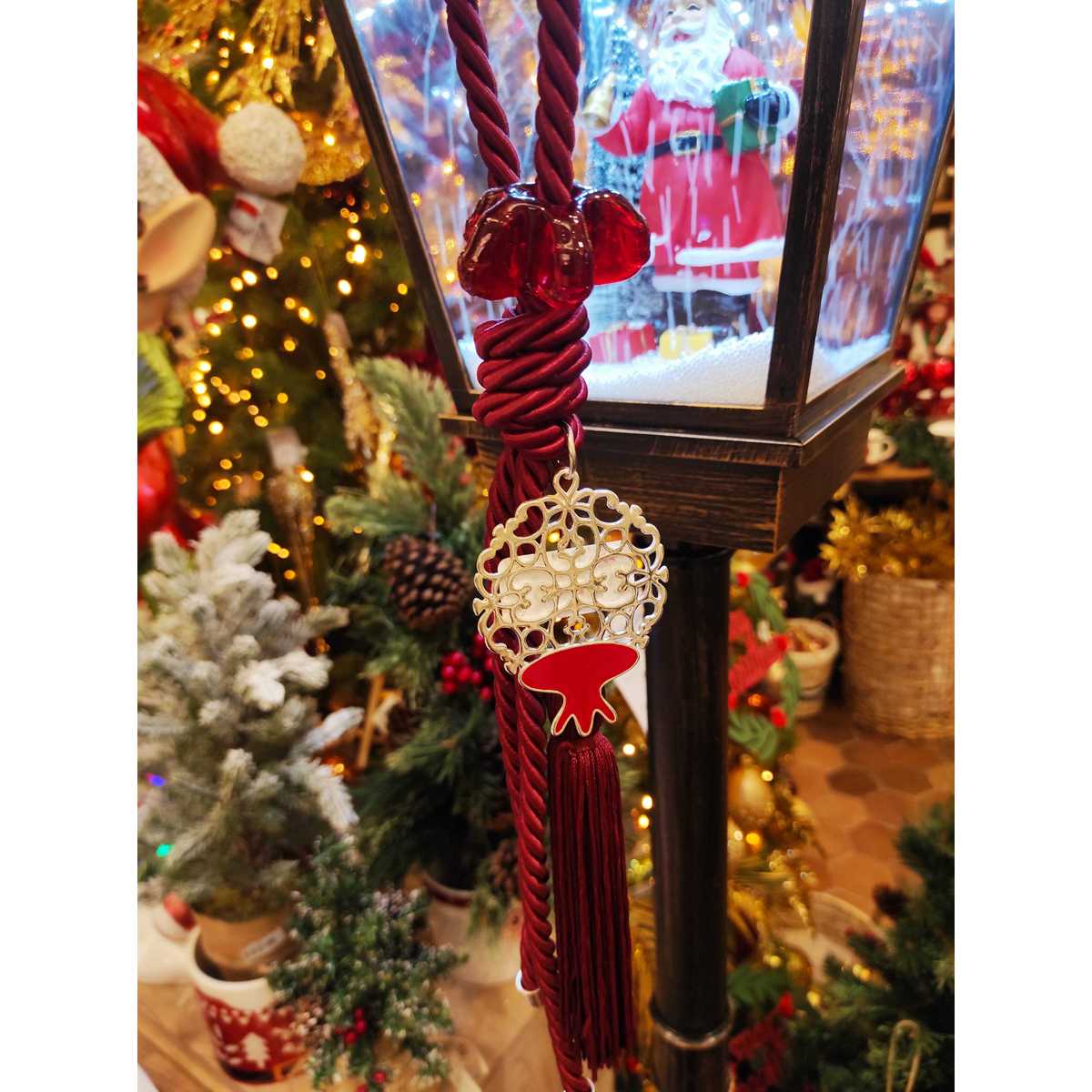 ΓΟΥΡΙ ΡΟΔΙ ΑΣΗΜΙ ΜΕ ΜΠΟΡΝΤΟ ΚΟΡΔΟΝΙ ΚΑΙ ΦΟΥΝΤΑ image