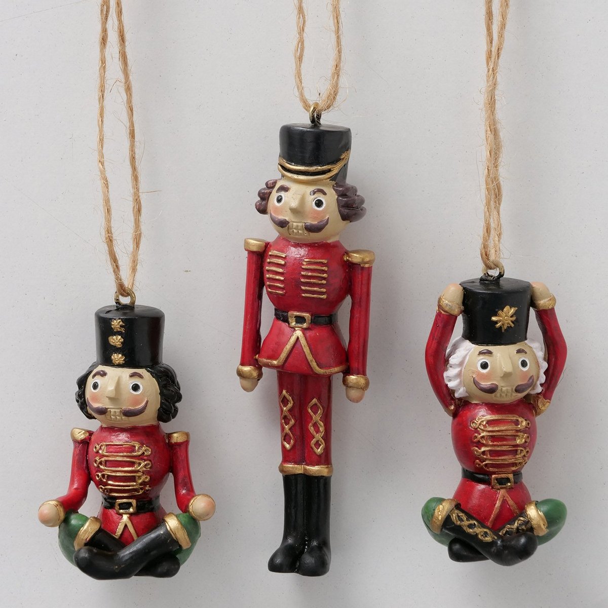 ΣΤΟΛΙΔΙ 3/ass ΚΑΡΥΟΘΡΑΥΣΤΗΣ Andrew H10cm L3cm polyresin image